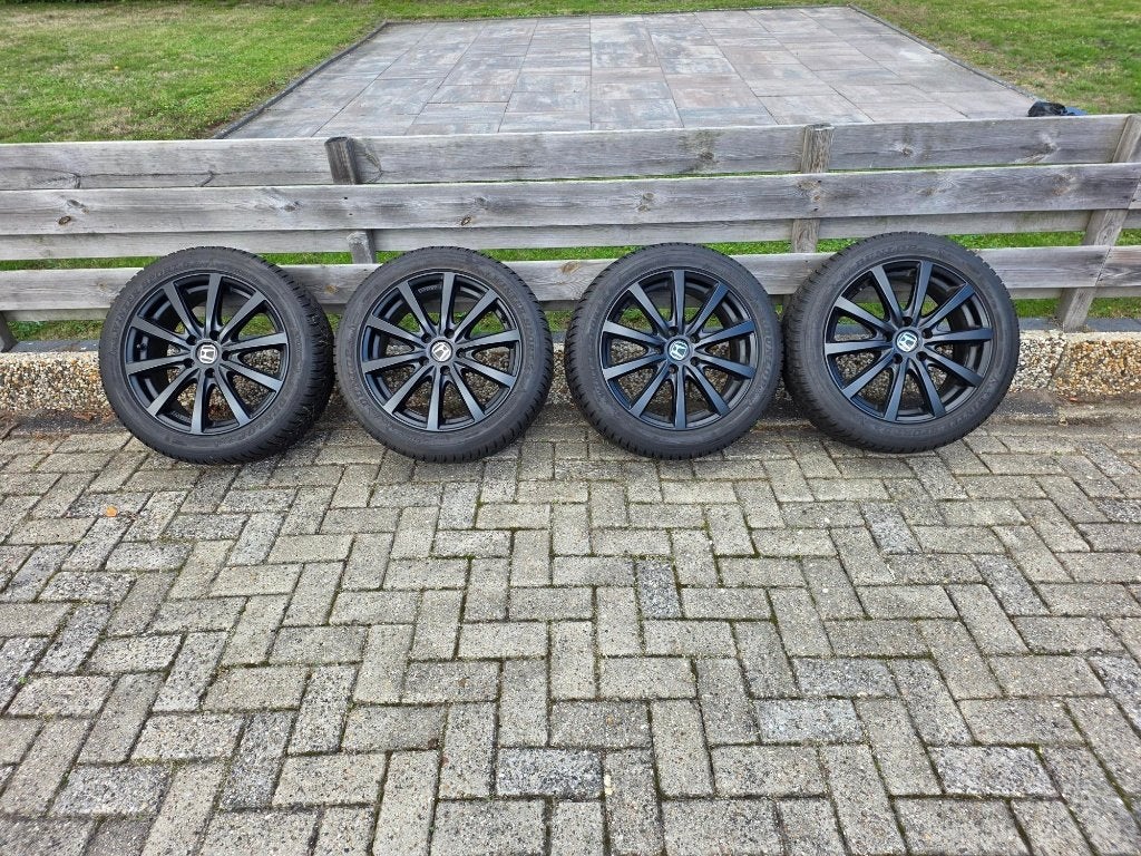 17 inch velgen met winterbanden Honda Civic enz.. 5x114,3, Ophalen, 17 inch, Winterbanden, Band(en)