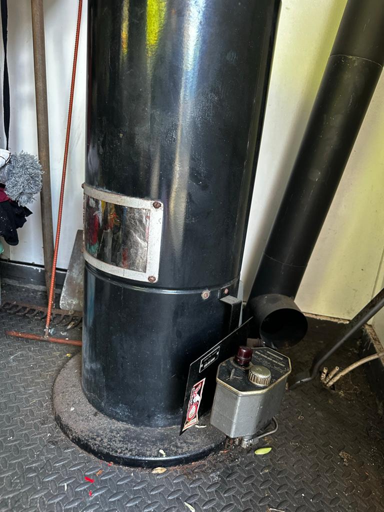 Ouderwetse Gasolie/Petroleum Kachel met Accessoires, Huis en Inrichting, Kachels, Ophalen, Oliekachel, Gebruikt, Overige brandstoffen