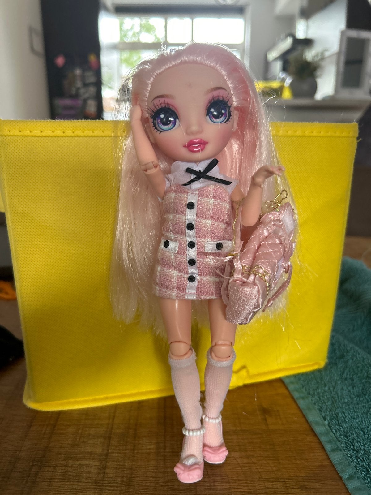 Rainbow High pop bella, Ophalen of Verzenden, Gebruikt, Overige typen