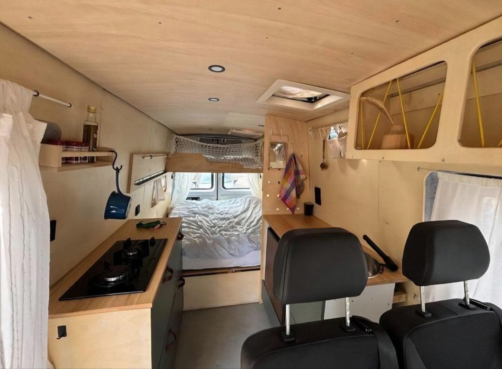 Volkswagen LT35 Buscamper uit 2004 - Compact en Compleet, Caravans en Kamperen, Buscamper of Camperbus, Volkswagen, Particulier