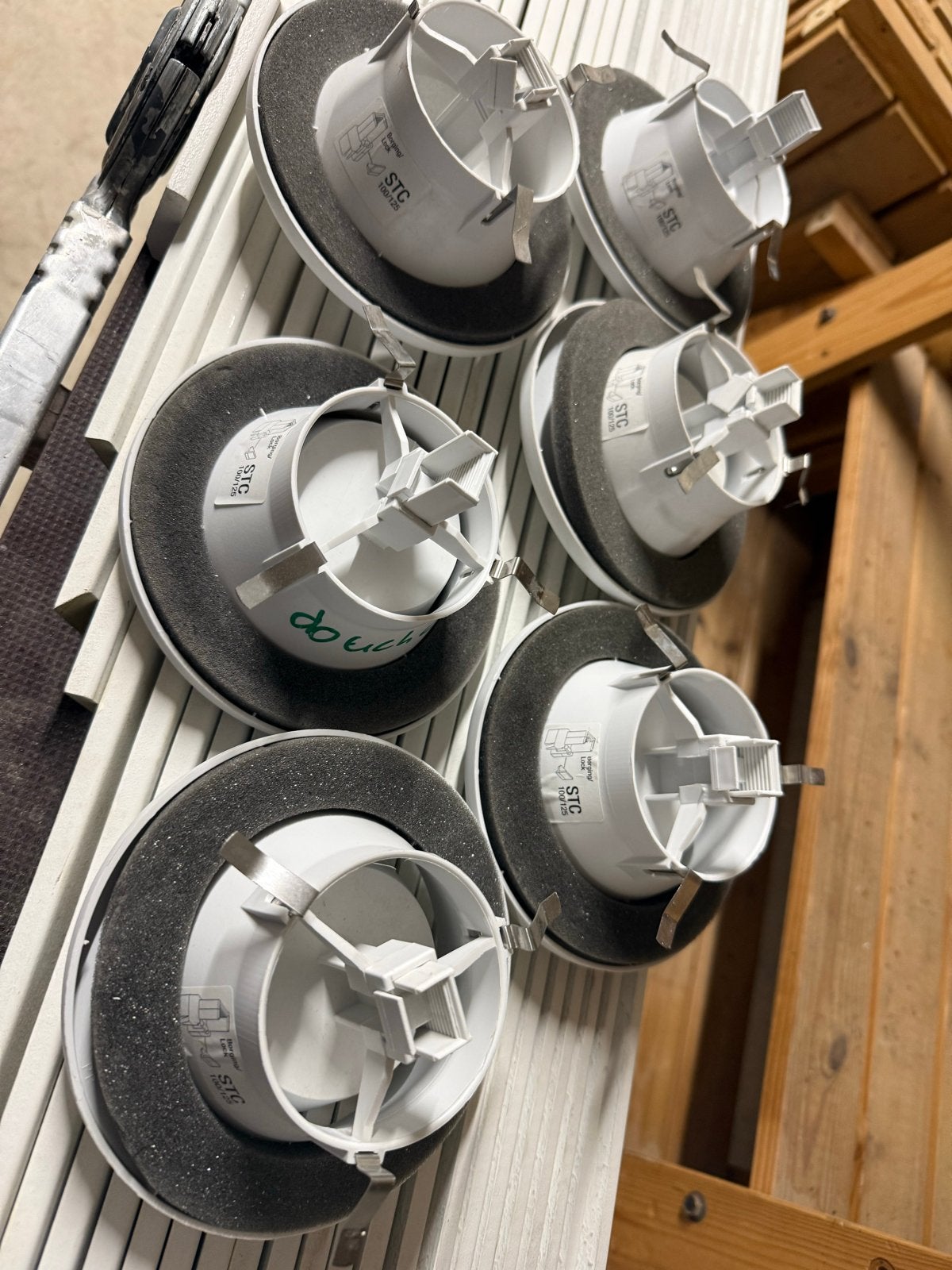 6x STC Ventilatie Roosters Afzuiger 100/125, Ophalen, Zo goed als nieuw, Afzuiger