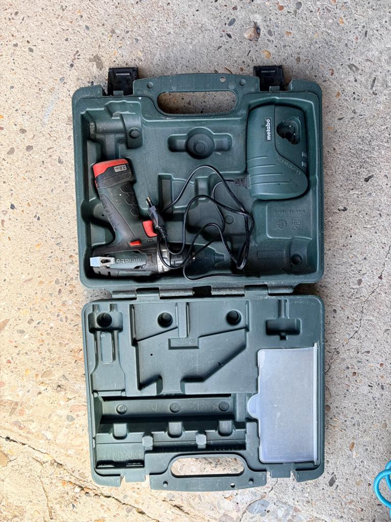 Metabo Accu Boormachine 2.0 Ah met Koffer, Doe-het-zelf en Verbouw, Gereedschap | Boormachines, Gebruikt, Variabele snelheid, Ophalen of Verzenden