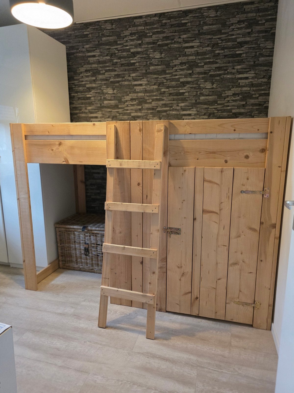 Rock wood Halfhoogslaper Noa

90x200cm  , 85 tot 100 cm, Gebruikt, Ophalen of Verzenden, Matras