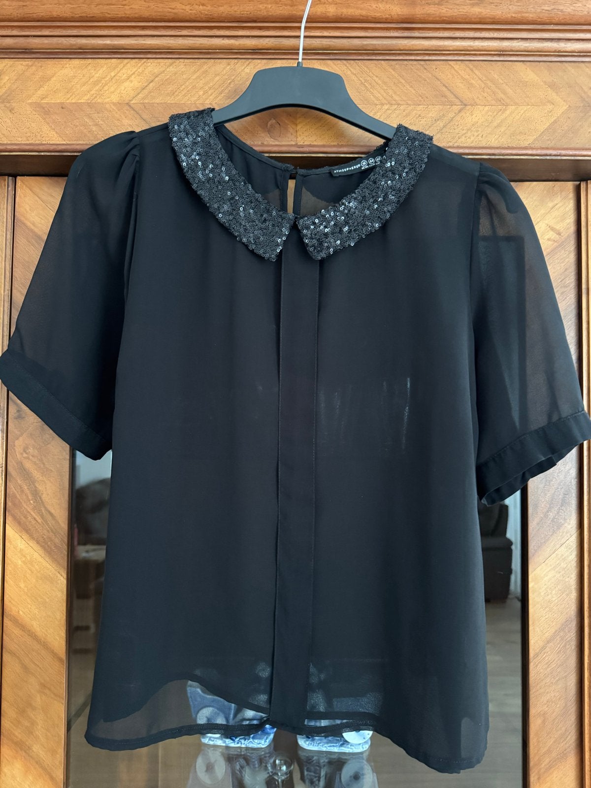 Mooie zwarte atmosphere blouse Maat 42, Kleding | Dames, Blouses en Tunieken, Ophalen of Verzenden, Zo goed als nieuw, Maat 42/44 (L)