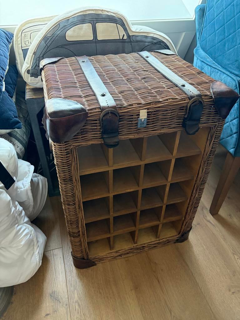 Riviera Maison Rattan Wijnrek (First Class collectie), Overige materialen, 15 tot 25 flessen, Ophalen of Verzenden, Zo goed als nieuw