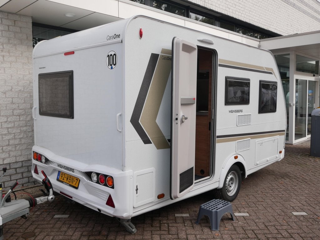 Weinsberg CaraOne 390 QD Incl. voortent, Bedrijf, Treinzit, 750 - 1000 kg, 4 tot 5 meter