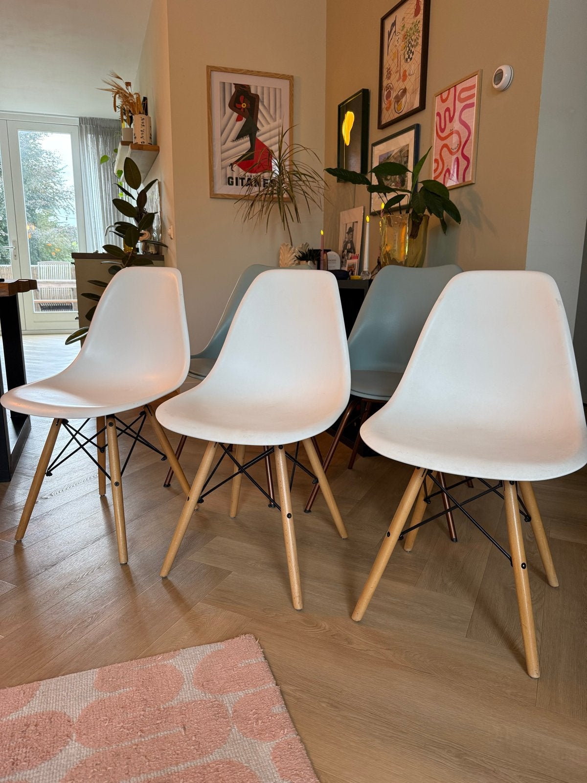 3 Witte Kuipstoelen met Houten Poten, Ophalen, Gebruikt, Drie, Wit
