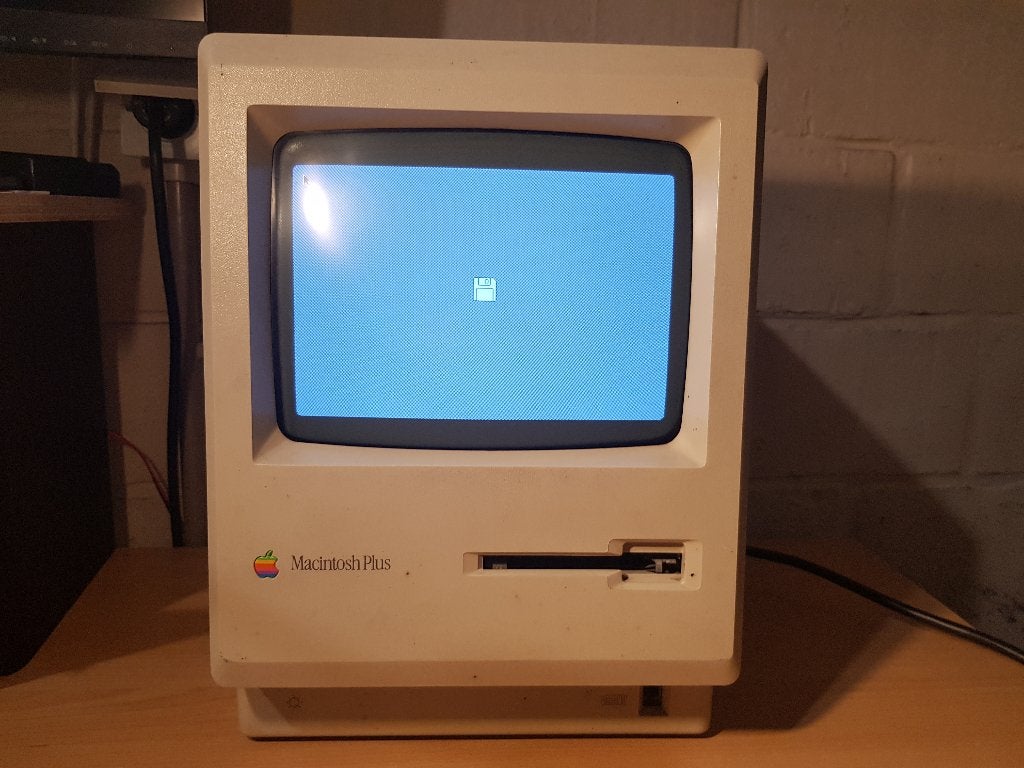 Apple Macintosh Plus 1MB vintage mac personal computer, Computers en Software, Vintage Computers, Verzenden