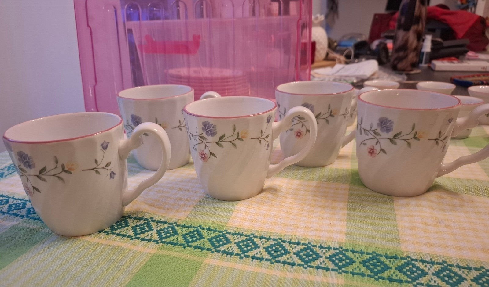 5 Mokken / bekers Johnson Brothers Summer Chintz, Overige merken, Zo goed als nieuw, Overige stijlen, Aardewerk