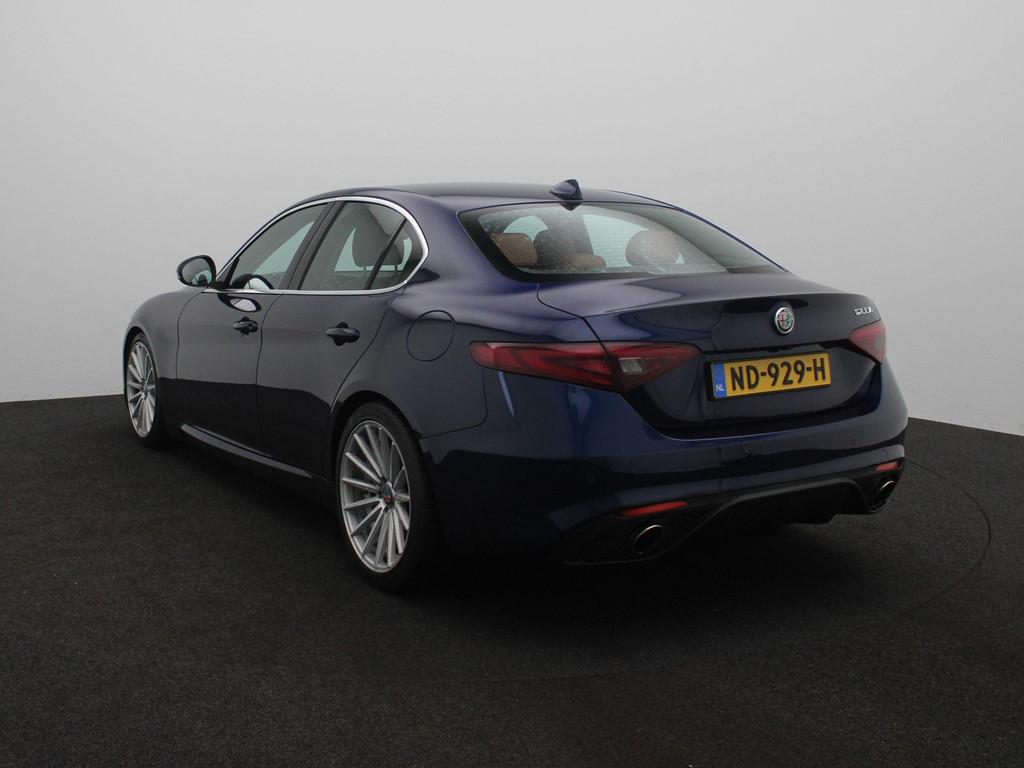 Alfa Romeo Giulia 2.0T 200pk Aut. Super | Leder | Navigatie, Auto's, Automaat, Achterwielaandrijving, Euro 6, 4 cilinders