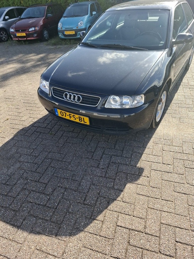 Audi A3 1.8 5V Turbo Ambition|loopt goed|, Auto's, Stof, Gebruikt, 4 cilinders, 620 kg