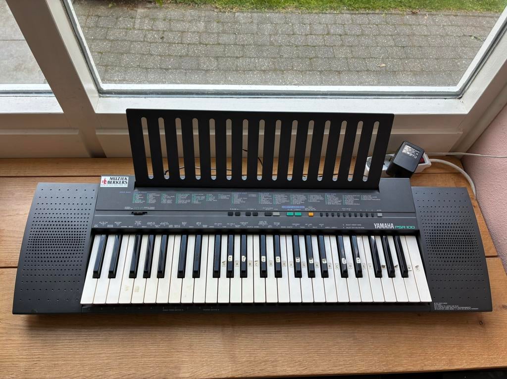 Yamaha psr-100 keyboard, Muziek en Instrumenten, Ophalen, Zo goed als nieuw, 61 toetsen, Yamaha