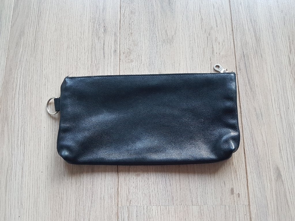 Etui of toilettas. Zwart leer, Sieraden, Tassen en Uiterlijk, Toilettassen, Ophalen of Verzenden, Zo goed als nieuw, Zwart, Heer of Dame