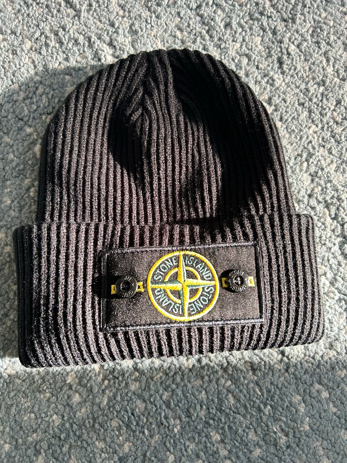 Stone Island Muts Zwart - Zo goed als nieuw, Ophalen of Verzenden, Zo goed als nieuw, Overige maten, Muts