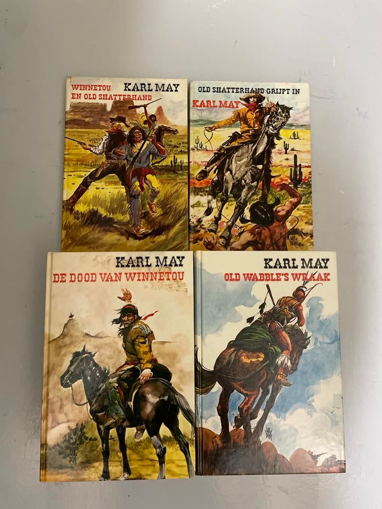 Karl May Winnetou & Old Shatterhand boeken (10 stuks), Ophalen of Verzenden, Gelezen