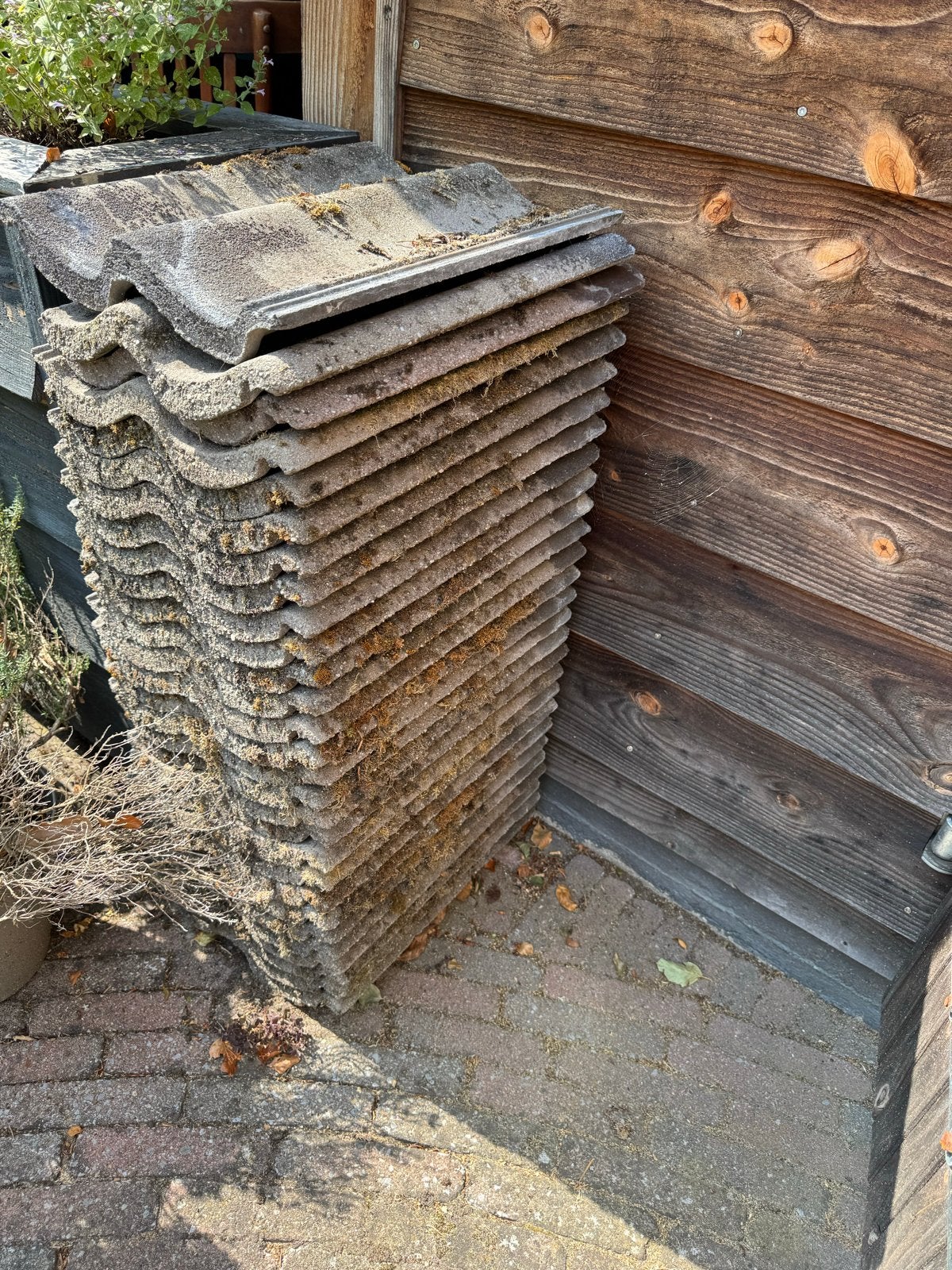 Dakpannen - betonpannen - sneldekkers, Doe-het-zelf en Verbouw, Dakpannen en Dakbedekking, Ophalen, Overige materialen, Gebruikt