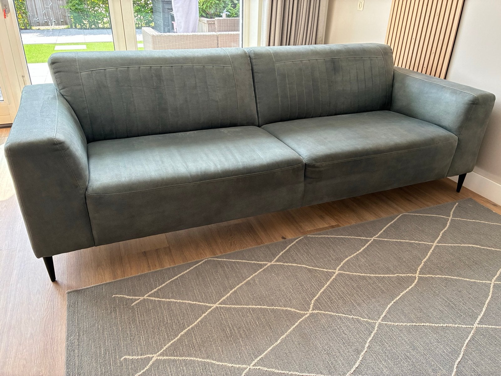 Comfortabele 3-zitsbank grijsgroen met zwarte pootjes, Ophalen, Gebruikt, Driepersoons, 75 tot 100 cm
