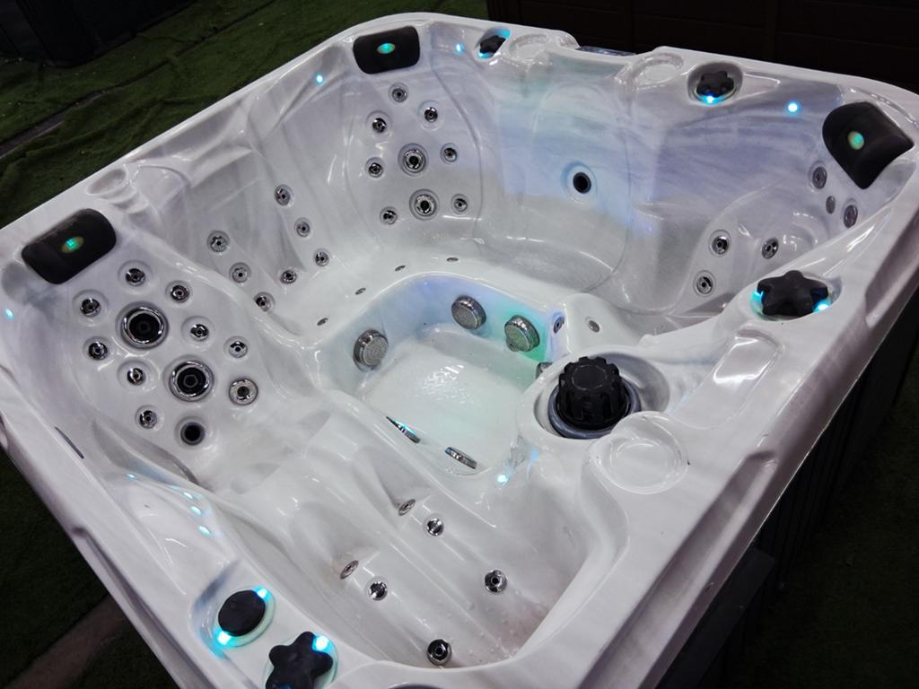 Balboa jacuzzi erg goede massage spa incl Bezorging&garantie, Ophalen of Verzenden, Gebruikt, Filter