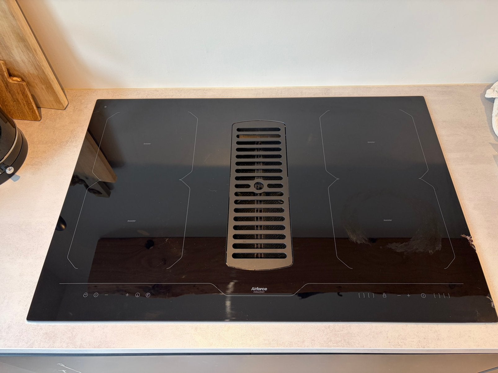 Airforce inductiekookplaat met afzuiging – glas beschadigd, Ophalen, Gebruikt, 4 kookzones, Inbouw