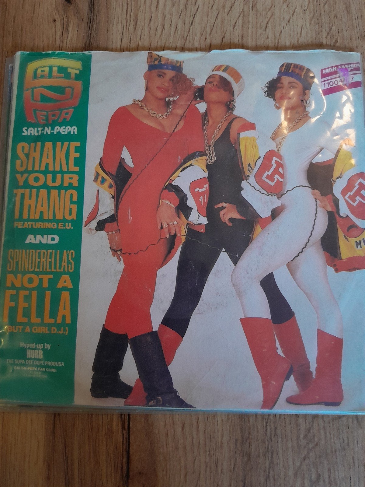 salt ,n, pepa 7 inch shake your thang, Ophalen of Verzenden, Zo goed als nieuw, Pop