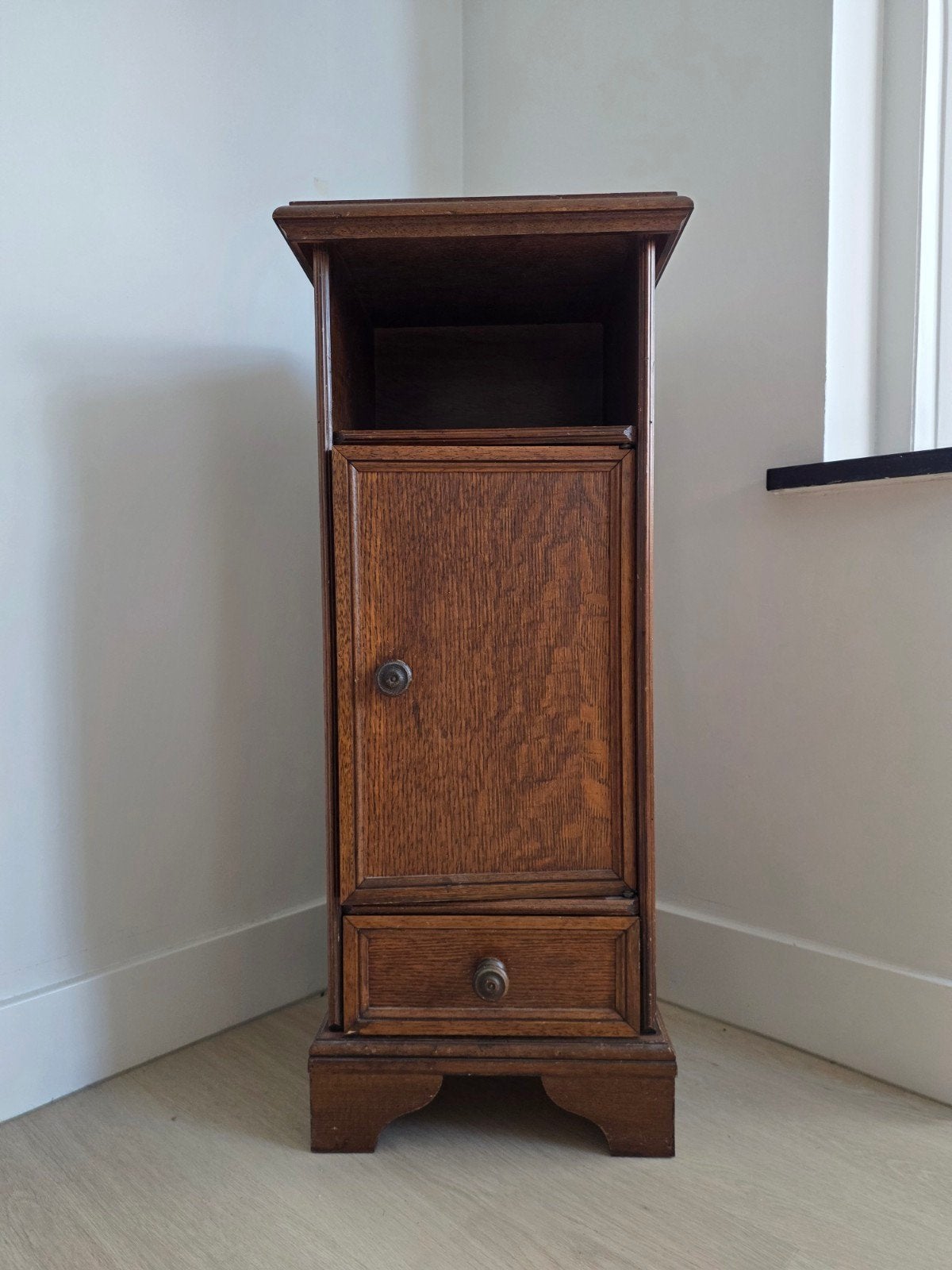 Eikenhouten Nachtkastje / Bijzettafel - H84 x D30 x B33, Ophalen of Verzenden