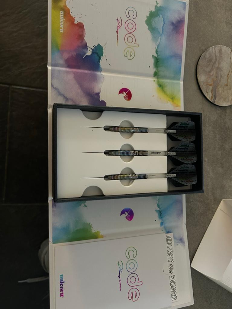 Jeffrey de Zwaan Unicorn Code Darts 25 gram, Ophalen of Verzenden, Zo goed als nieuw, Pijlen