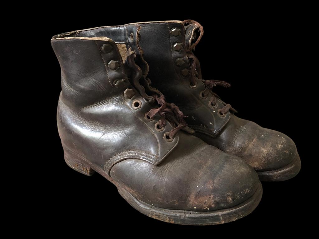 pre-war/ww2 hitlerjugend halbschuhe, Ophalen of Verzenden, Duitsland, Embleem of Badge