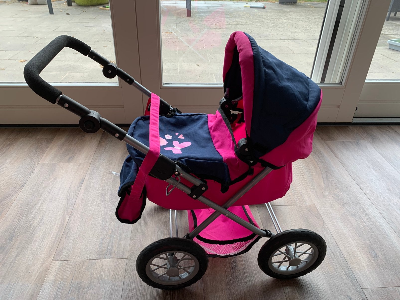 Nette poppenwagen Bayer Design, Ophalen, Zo goed als nieuw, Babypop