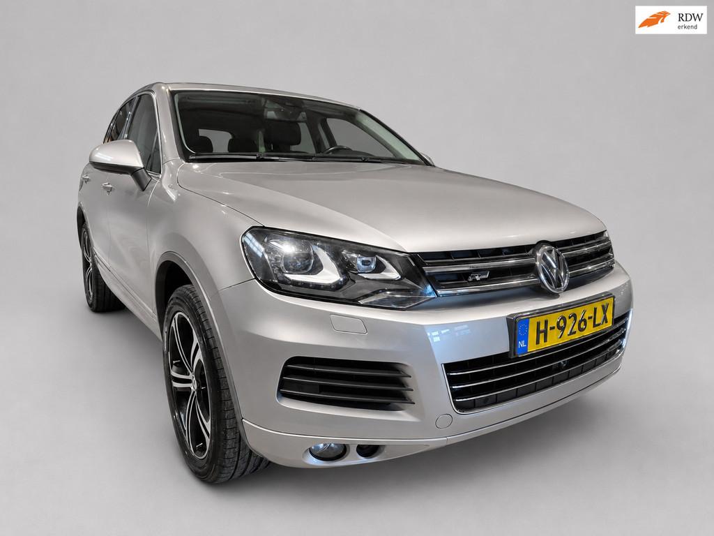 Volkswagen Touareg 3.0 TSI Hybrid High Edition - Panoramadak, Auto's, Volkswagen, Euro 5, Gebruikt, Zwart, 2995 cc