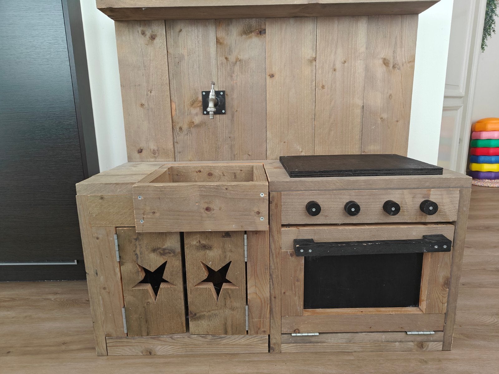 Steigerhouten speelkeukentje voor kinderen, Ophalen, Gebruikt, Meubelstuk of Keukentje
