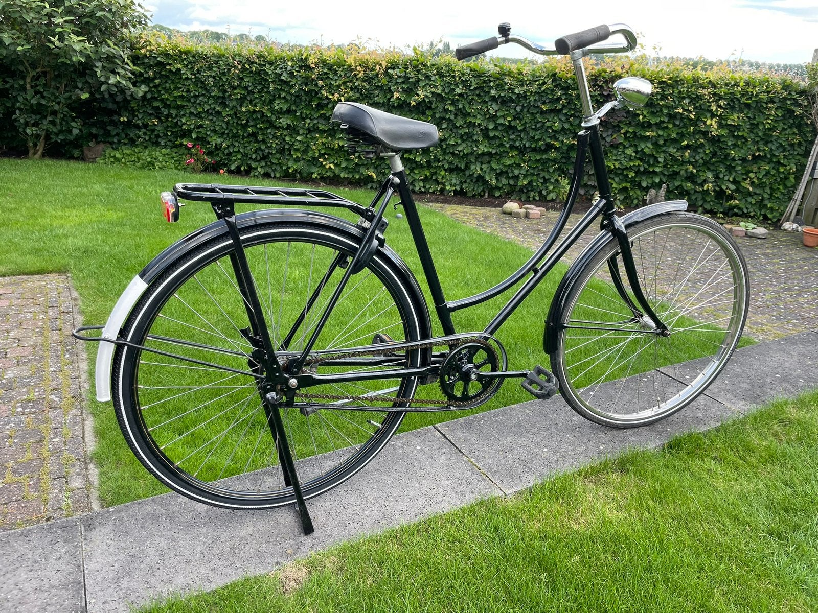 Omafiets 28 inch Batavus met terugtraprem, 56 cm of meer, Ophalen, Gebruikt, Terugtraprem
