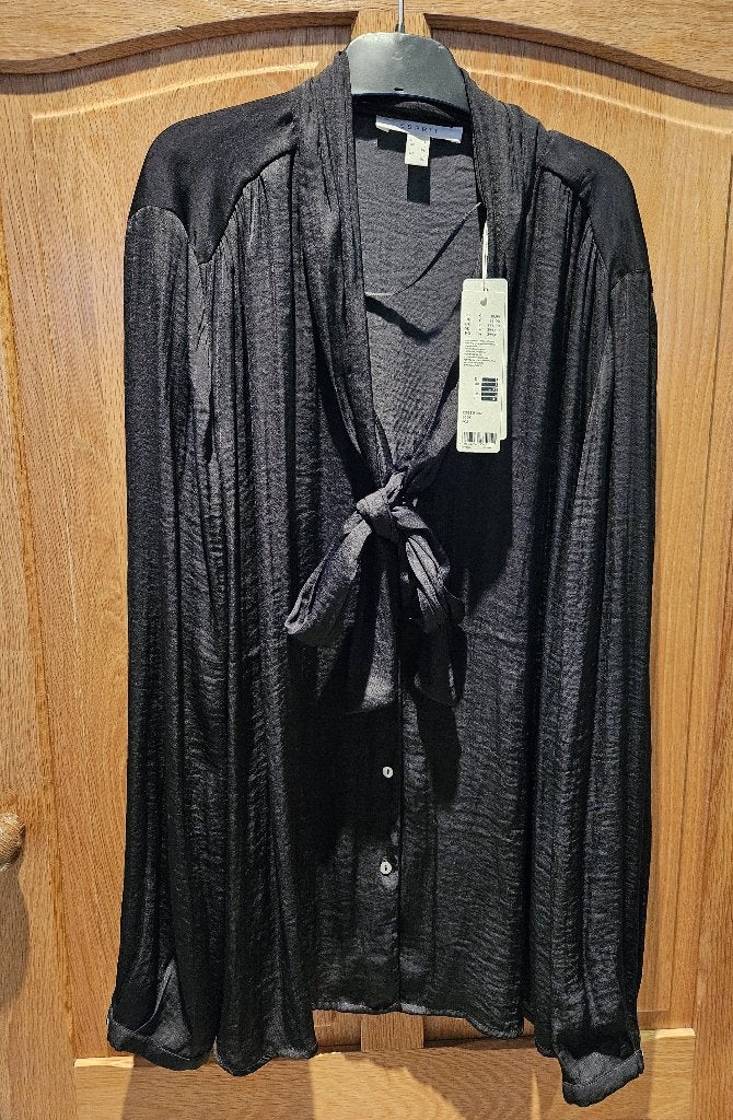 Dames blouse zwart met strik maat L Esprit *Nieuw, Kleding | Dames, Blouses en Tunieken, Maat 38/40 (M), Zwart, Nieuw, Ophalen of Verzenden