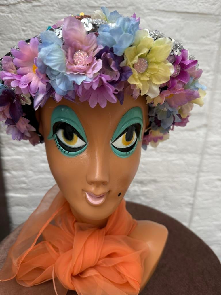 Bloemen hoed,glitterhoed met bloemen,festival, Ophalen of Verzenden, Zo goed als nieuw, Carnaval