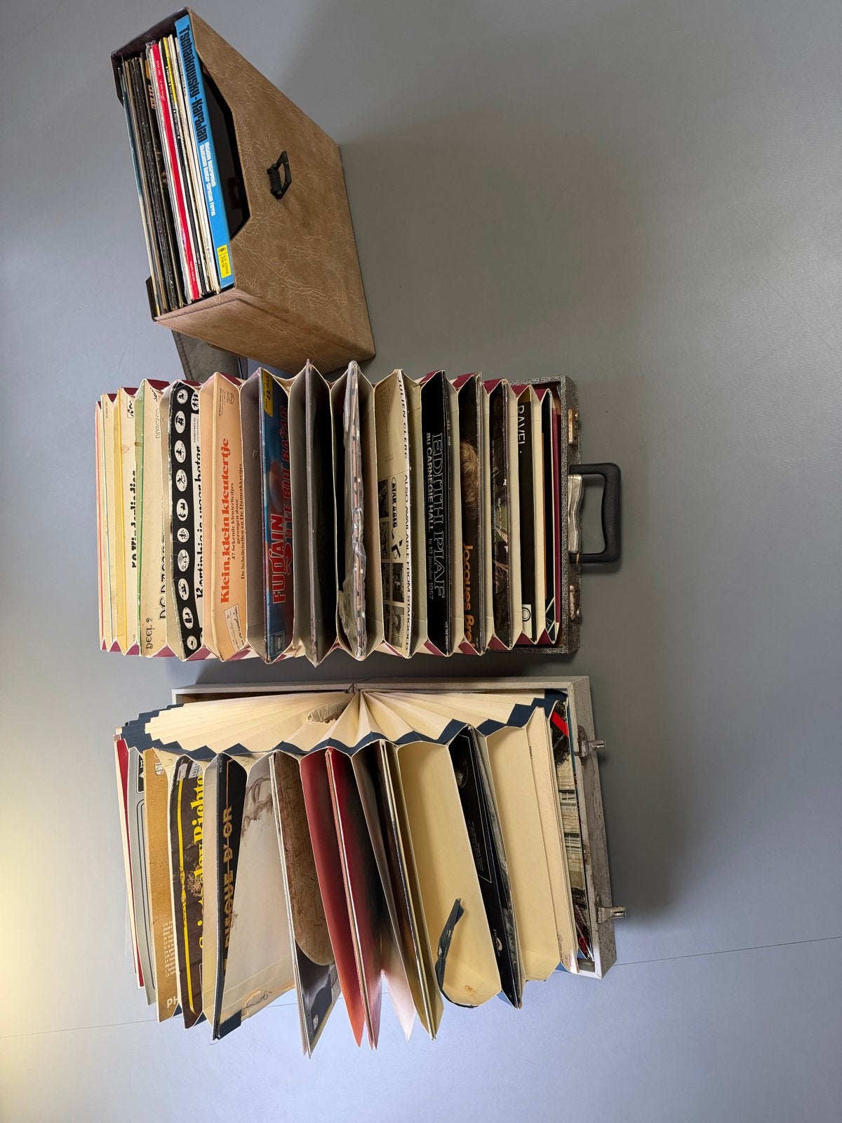 Vintage vinylplaten collectie in opbergkoffers, Ophalen, LP, Gebruikt, Overige genres