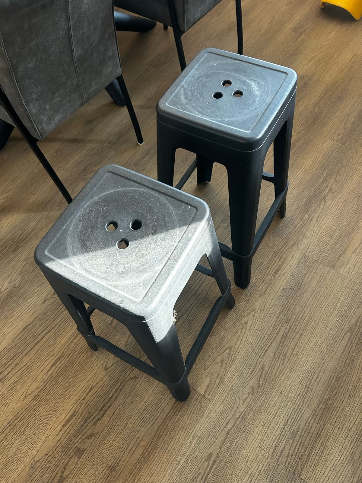 Set van 2 zwarte Allibert barkrukken, 65 cm hoog, Ophalen of Verzenden, Gebruikt, Kunststof