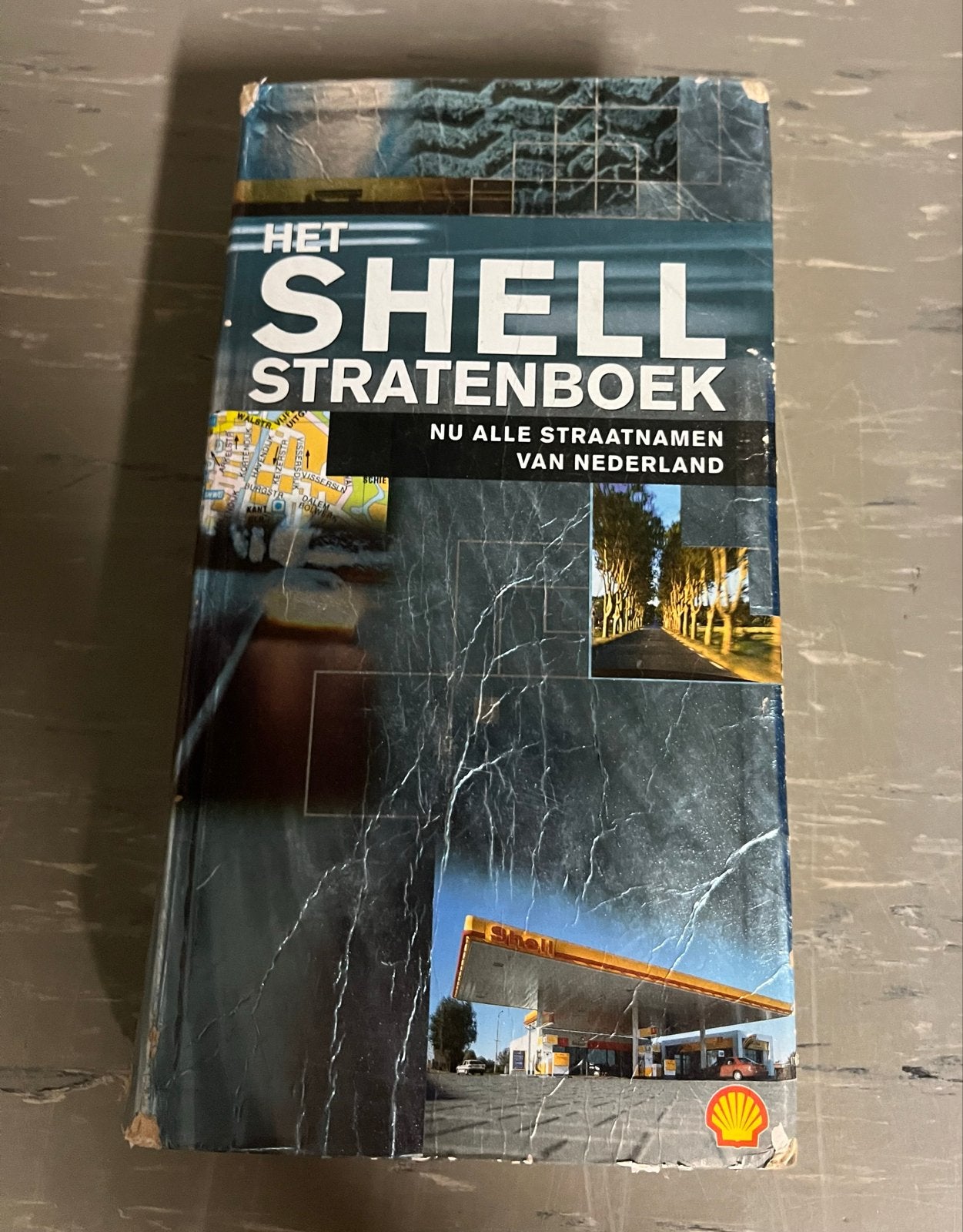 Het Shell Stratenboek - Nu alle straatnamen van Nederland, Gelezen, Overige atlassen, Ophalen of Verzenden, 1800 tot 2000
