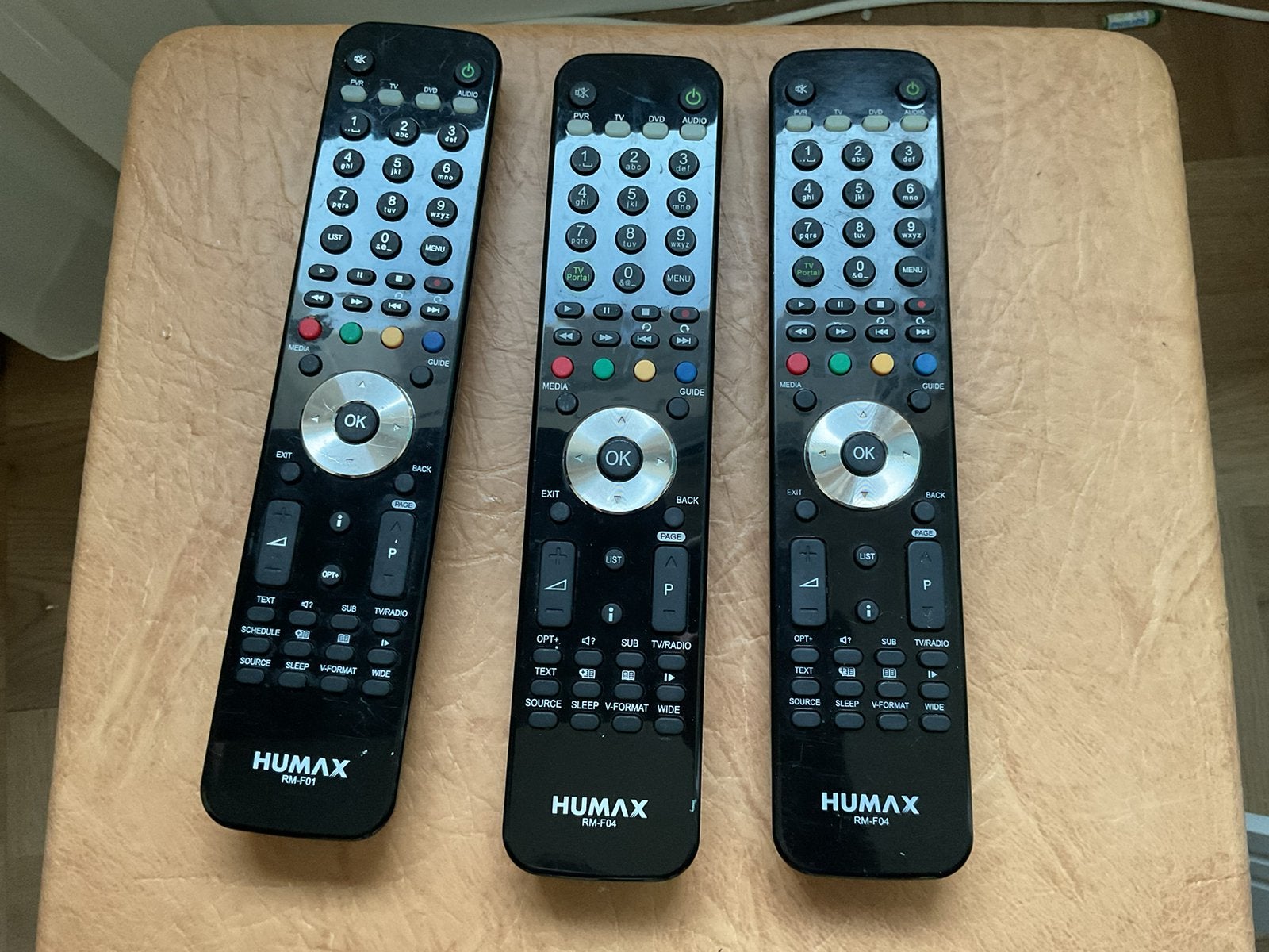 🔥 Orginele Ziggo Humax RM-F04 en RM-F01 afstandsbediening🔥, Ophalen of Verzenden, Zo goed als nieuw