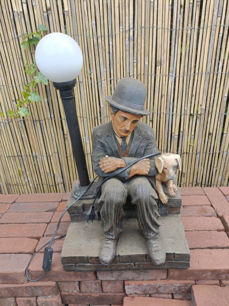 Unieke Charlie Chaplin lamp met hond - Vintage stijl, Ophalen