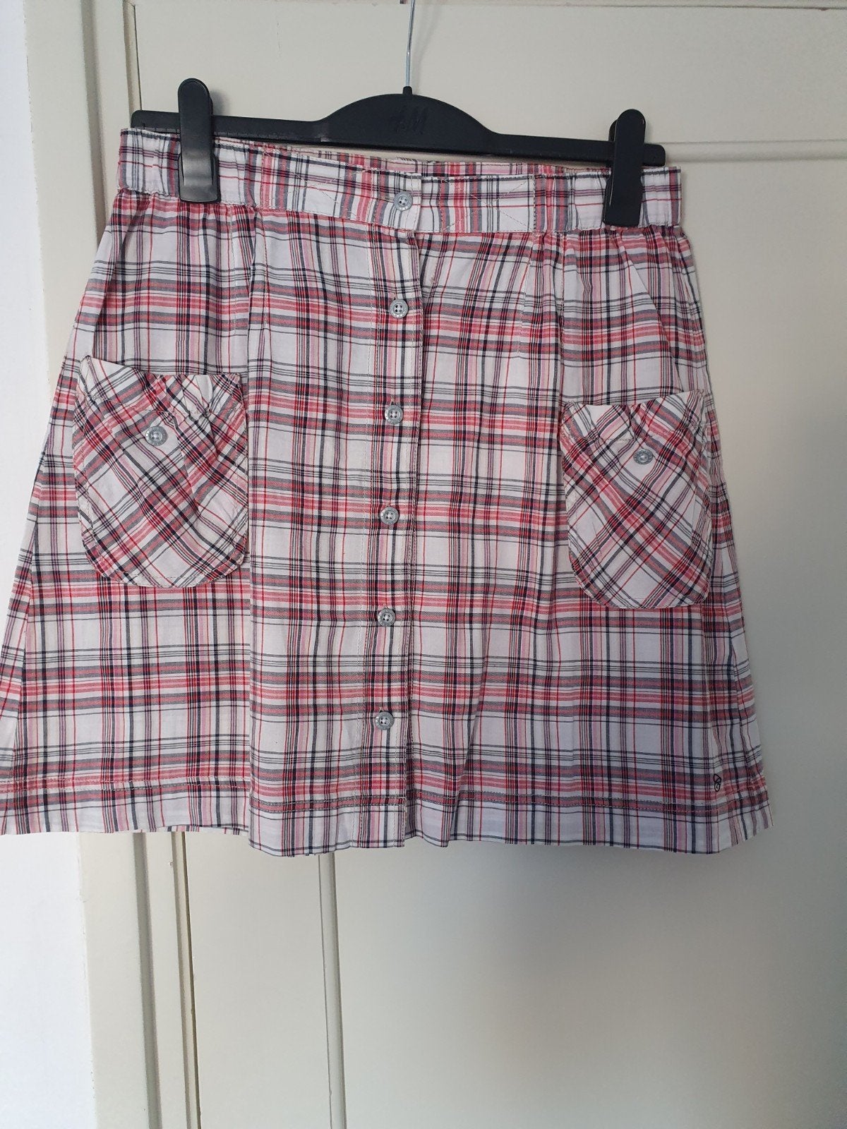 Katoenen geruit rokje met knopen en zakjes op de voorkant en, Kleding | Dames, Rokken, Maat 38/40 (M), Ophalen of Verzenden, Zo goed als nieuw