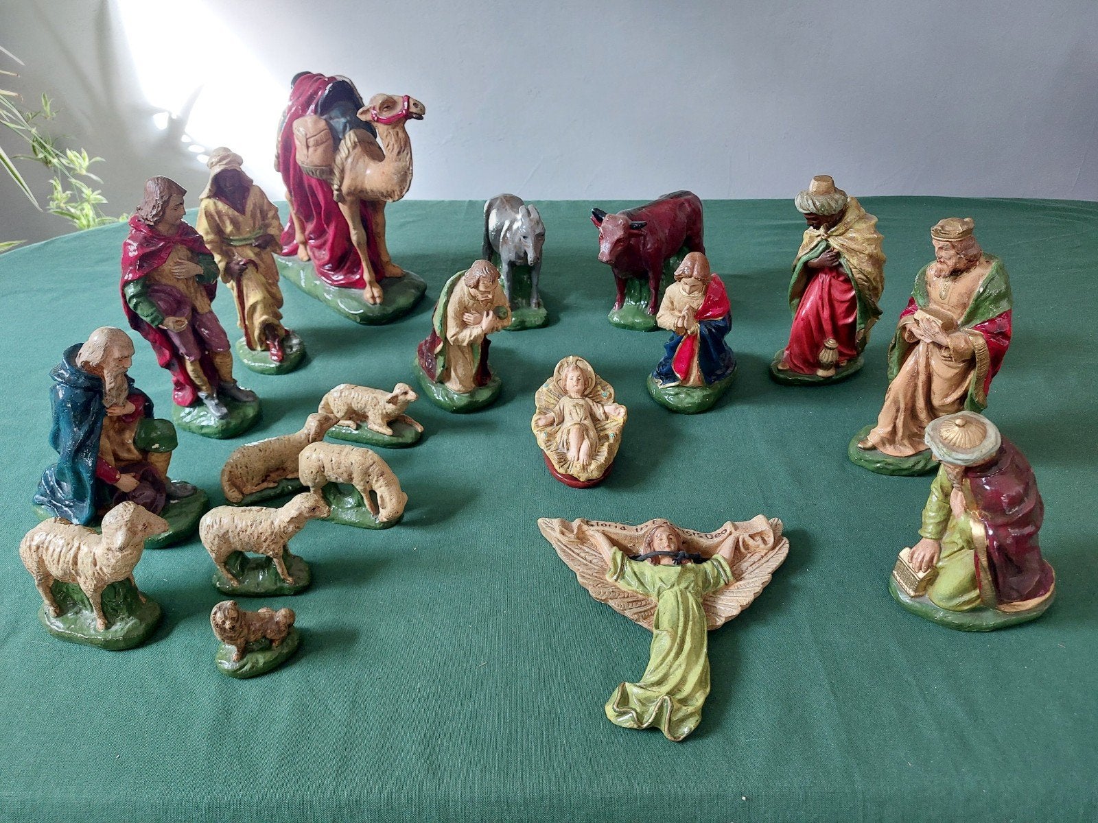 Complete 19-delige Kerstgroep, Ophalen of Verzenden, Gebruikt