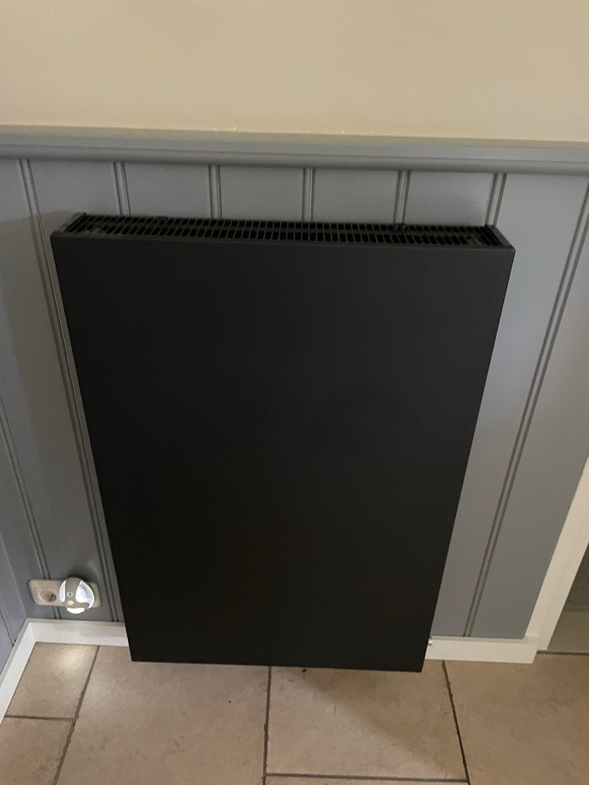 Zwarte vlakke paneel radiator type 22 (60x90cm), Ophalen, Radiator, 60 tot 150 cm, 80 cm of meer