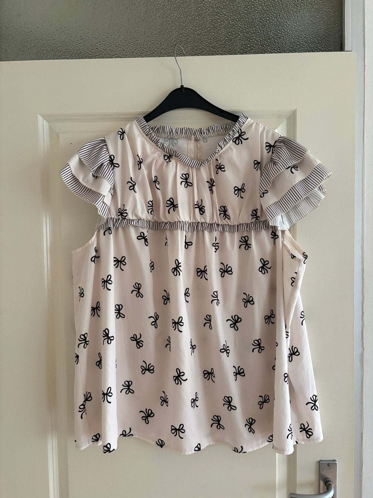 Nieuw! Zomerse top Shein maat 4XL, Kleding | Dames, Tops, Verzenden, Beige, Maat 46/48 (XL) of groter, Nieuw