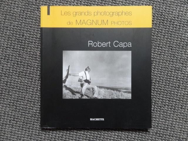 Robert Capa, Magnum fotograaf, 48 blz, Hachette 2004, Boeken, Verzenden, Gelezen, Fotografen