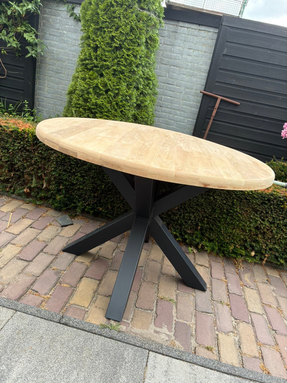 Ronde eettafel, Ophalen, 100 tot 150 cm, Rond, Zo goed als nieuw