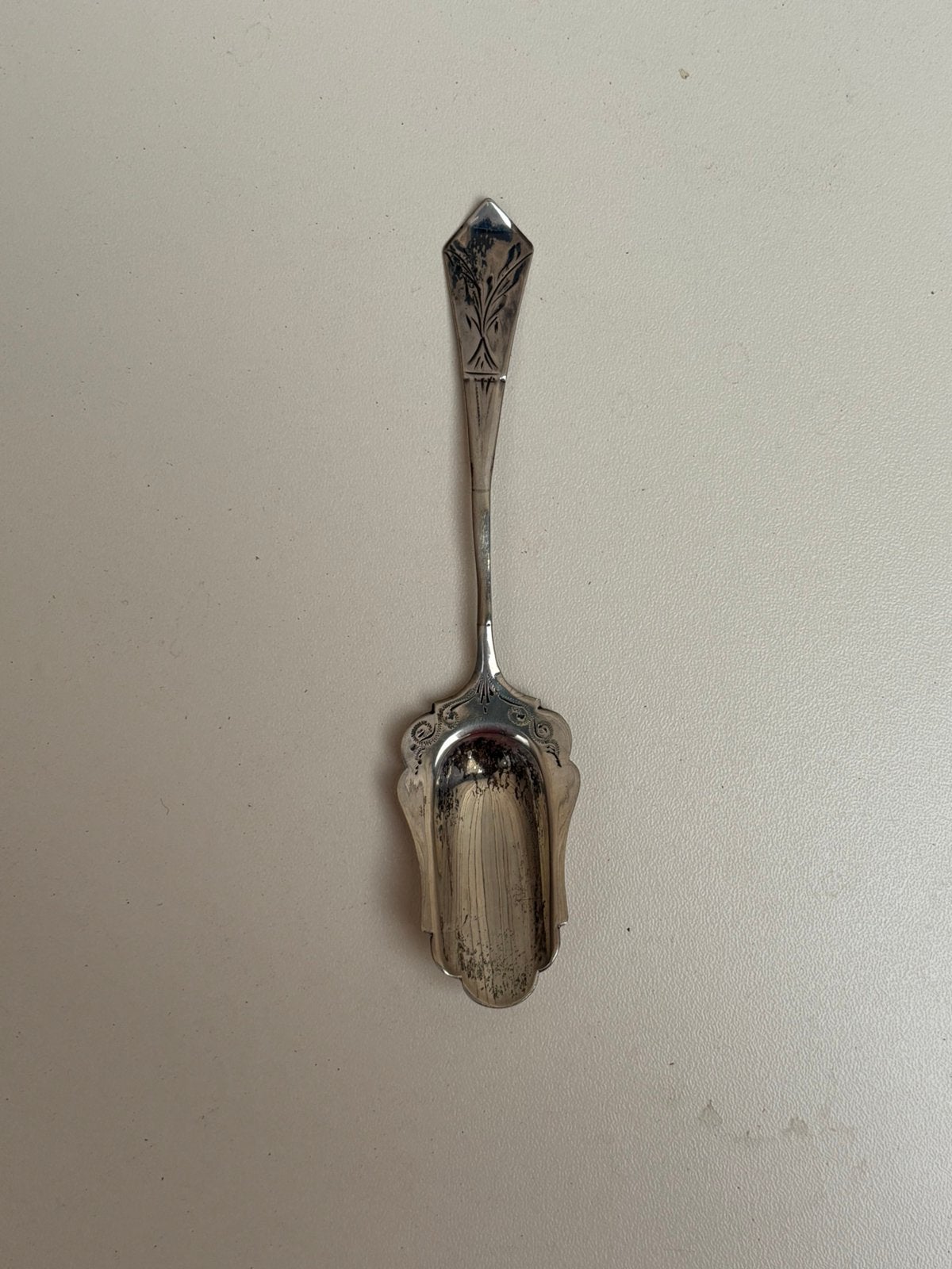 Antiek Nederlands 835 zilveren suikerschepje, Ophalen of Verzenden, Zilver
