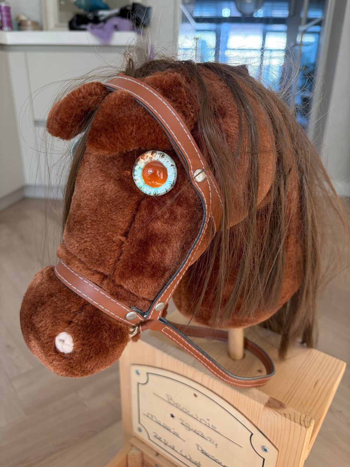 2x Hobbyhorse met accessoires en houten standaards, Ophalen of Verzenden, Zo goed als nieuw, Jongen of Meisje