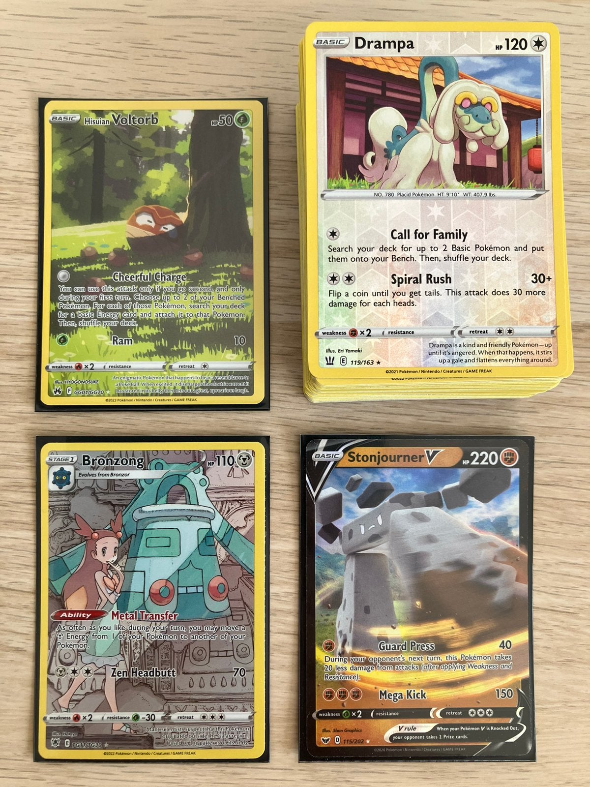 KADO TIP Set van 100 verschillende originele Pokemon kaarten, Hobby en Vrije tijd, Ophalen of Verzenden, Zo goed als nieuw, Meerdere kaarten