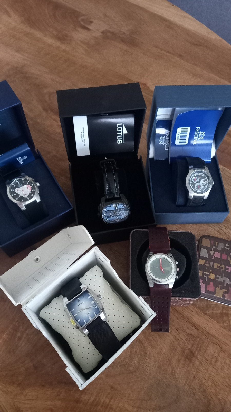 5 horloges: Festina, Fossil, Diesel, Lotus - Opknappers, Sieraden, Tassen en Uiterlijk, Ophalen of Verzenden, Gebruikt, Overige merken