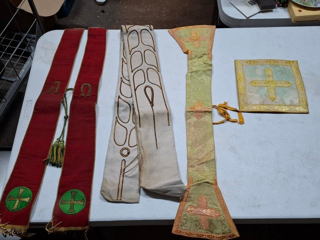Antieke liturgische gewaden en textiel, Ophalen of Verzenden