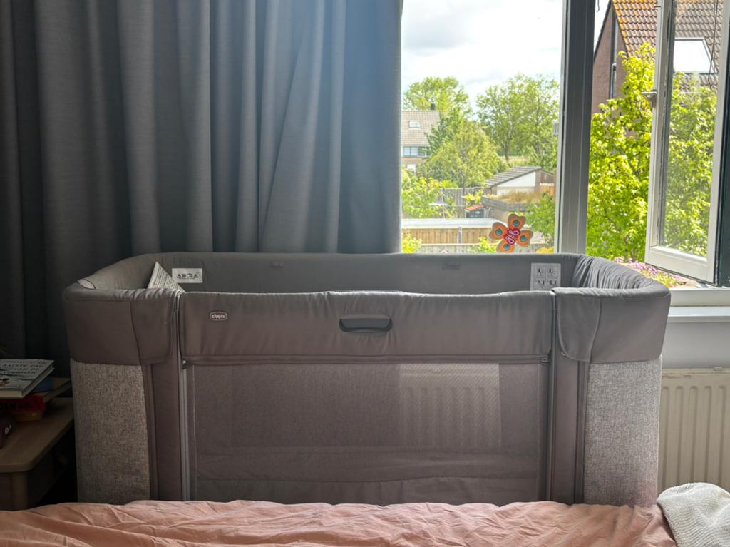 Chicco Next 2 Me Forever Cosleeper Almond, Kinderen en Baby's, Babywiegjes en Ledikanten, Ophalen, Zo goed als nieuw, Wieg
